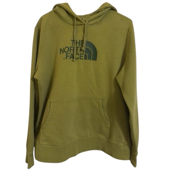 🌹The North Face Leaf Green Hoodie - Picture 1 of 3